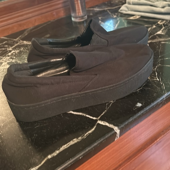 Great condition Karl Lagerfeld blank on black platform canvas slip ons - Picture 6 of 11